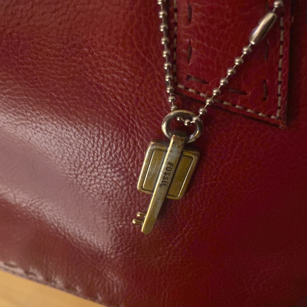 COPY - Medium Fossil Red Shoulder Bag with Smooth Leather Finish - Picture 2 of 11